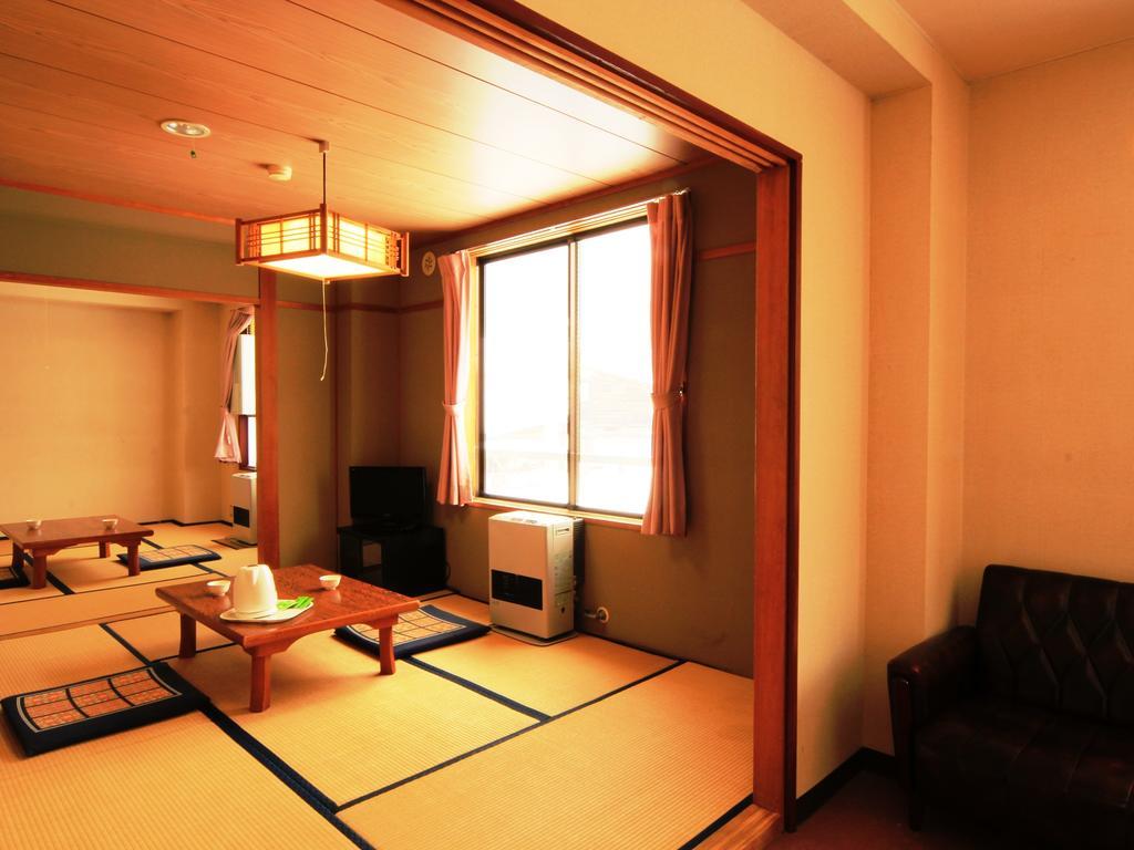 You Resort Hotel Яманути Экстерьер фото