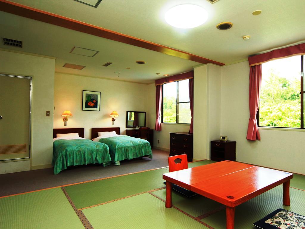 You Resort Hotel Яманути Экстерьер фото